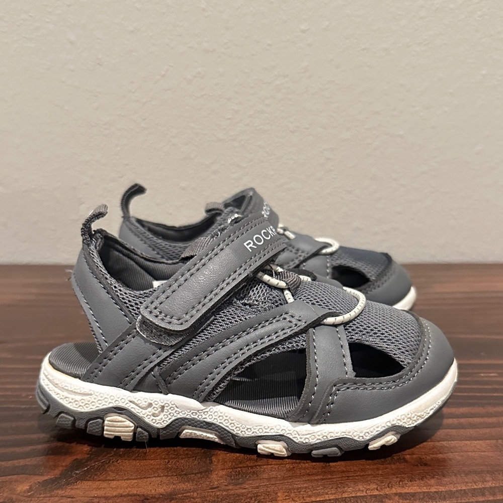 Rockport Kids Charcoal Sandals Size: 6C